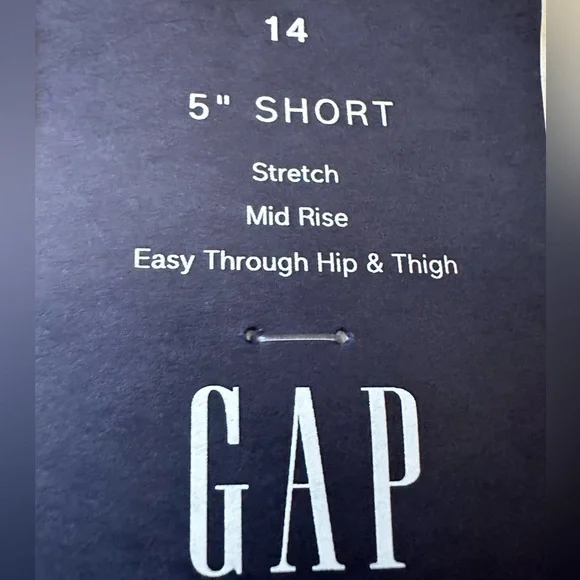 Women’s Gap Size 14 5” Mid Rise Stretch Cream Shorts - Picture 7 of 7